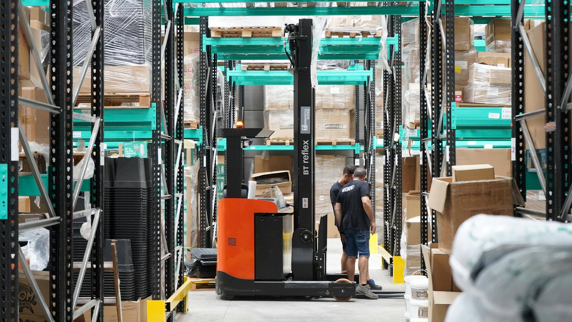 Supply Chain Staffing in Texas: Meeting Post-Automation Challenges